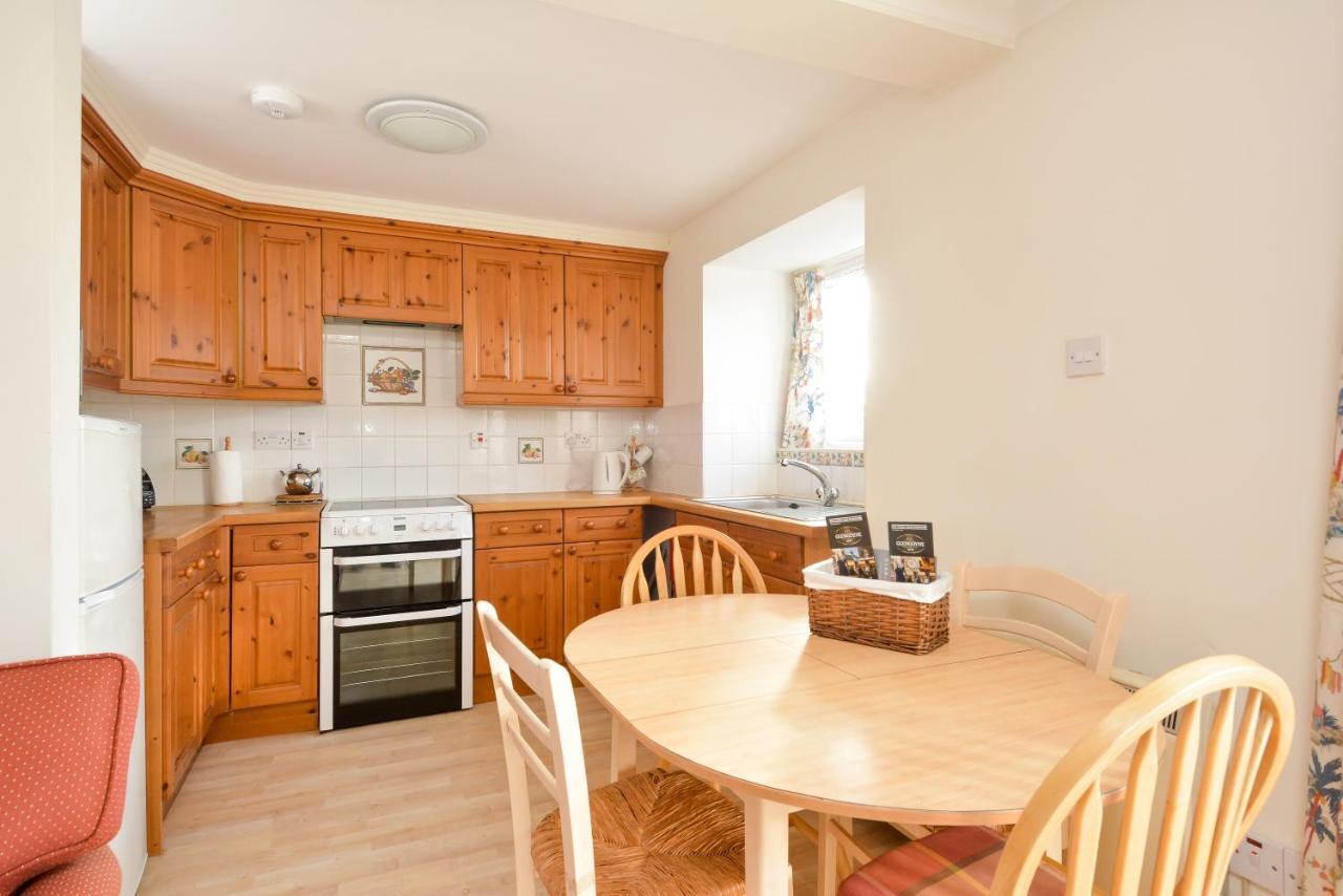 Cardross Holiday Cottages Arnprior Екстер'єр фото